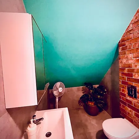 Vis A Vis Zamku منزل للإقامة