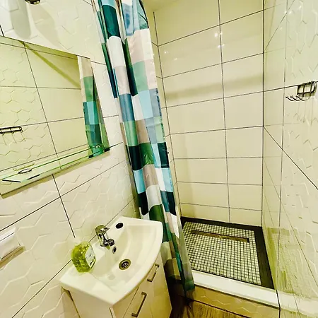 Vis A Vis Zamku منزل للإقامة