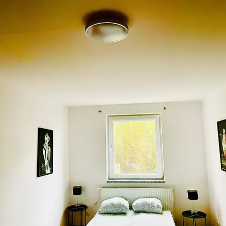 Vis A Vis Zamku منزل للإقامة *