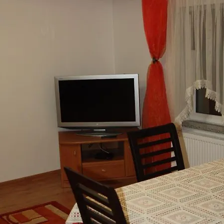 Vis A Vis Zamku مالبورك