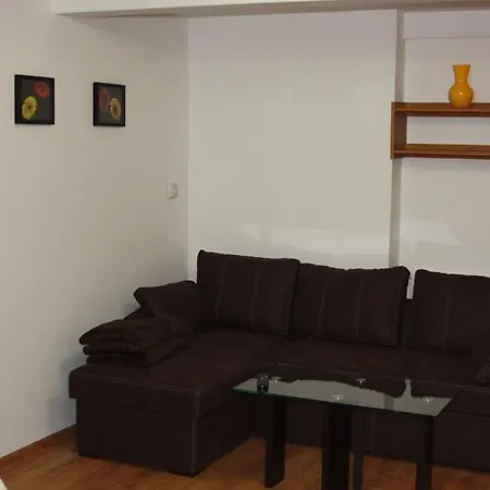 Vis A Vis Zamku مالبورك