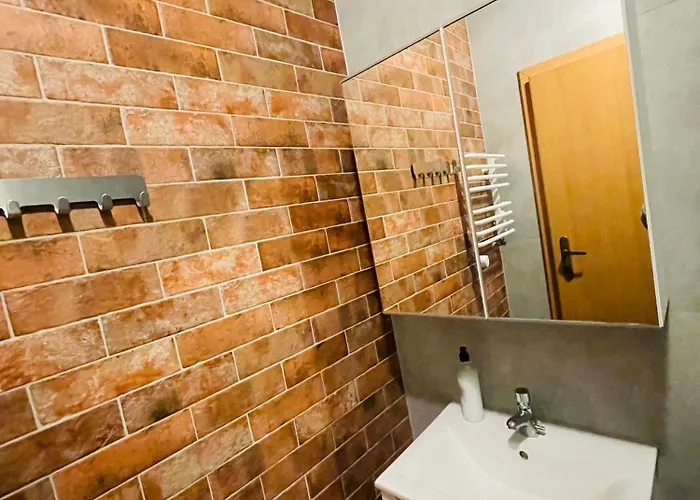 ホームステイ Vis A Vis Zamku